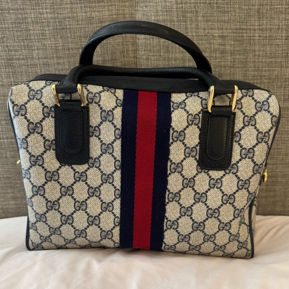 Gucci Blue and Red Crossbody Bag with Signature Style - Picture 3 of 16